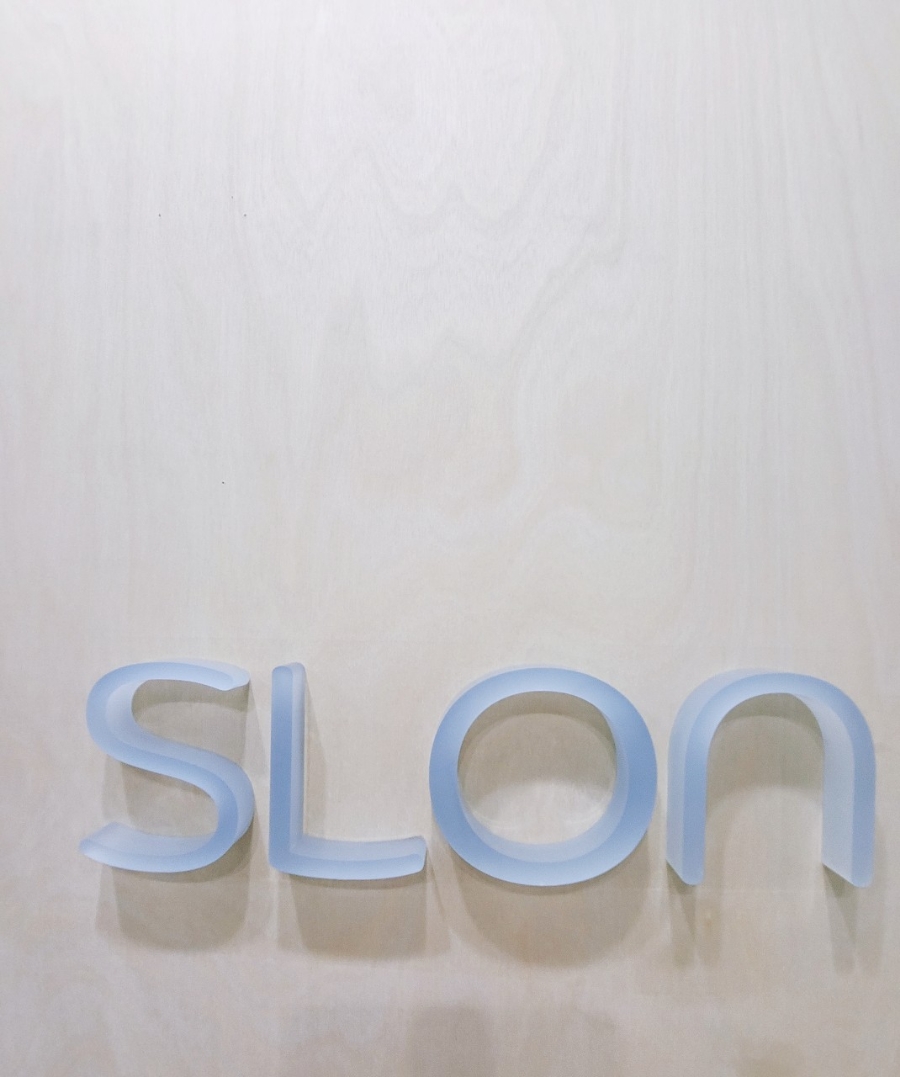 SLON HAIR | 동글동글 SLON 로고 — 대기실부터 시작되는 힐링